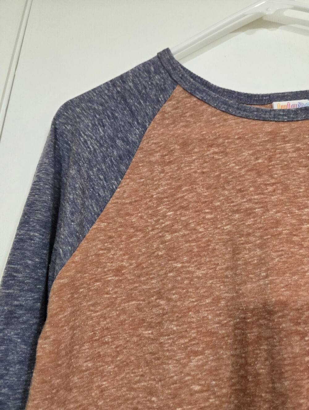 LuLaRoe Randy Top - Picture 3 of 6